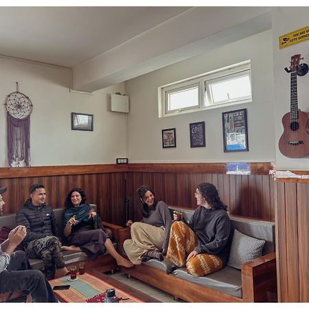 Stargaze Backpackers Shillong Hostel Buitenkant foto