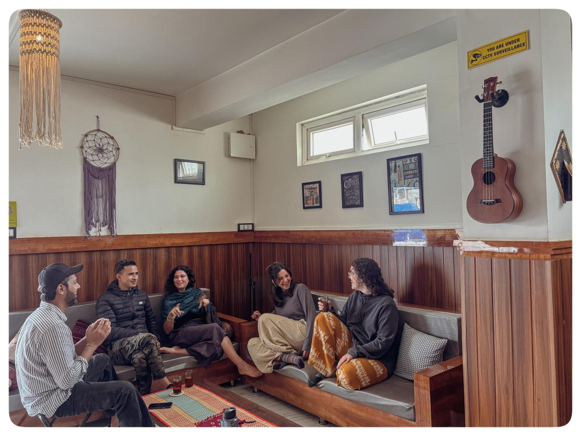 Stargaze Backpackers Shillong Hostel Buitenkant foto